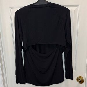 Under Armour Long Sleeve Women's Top